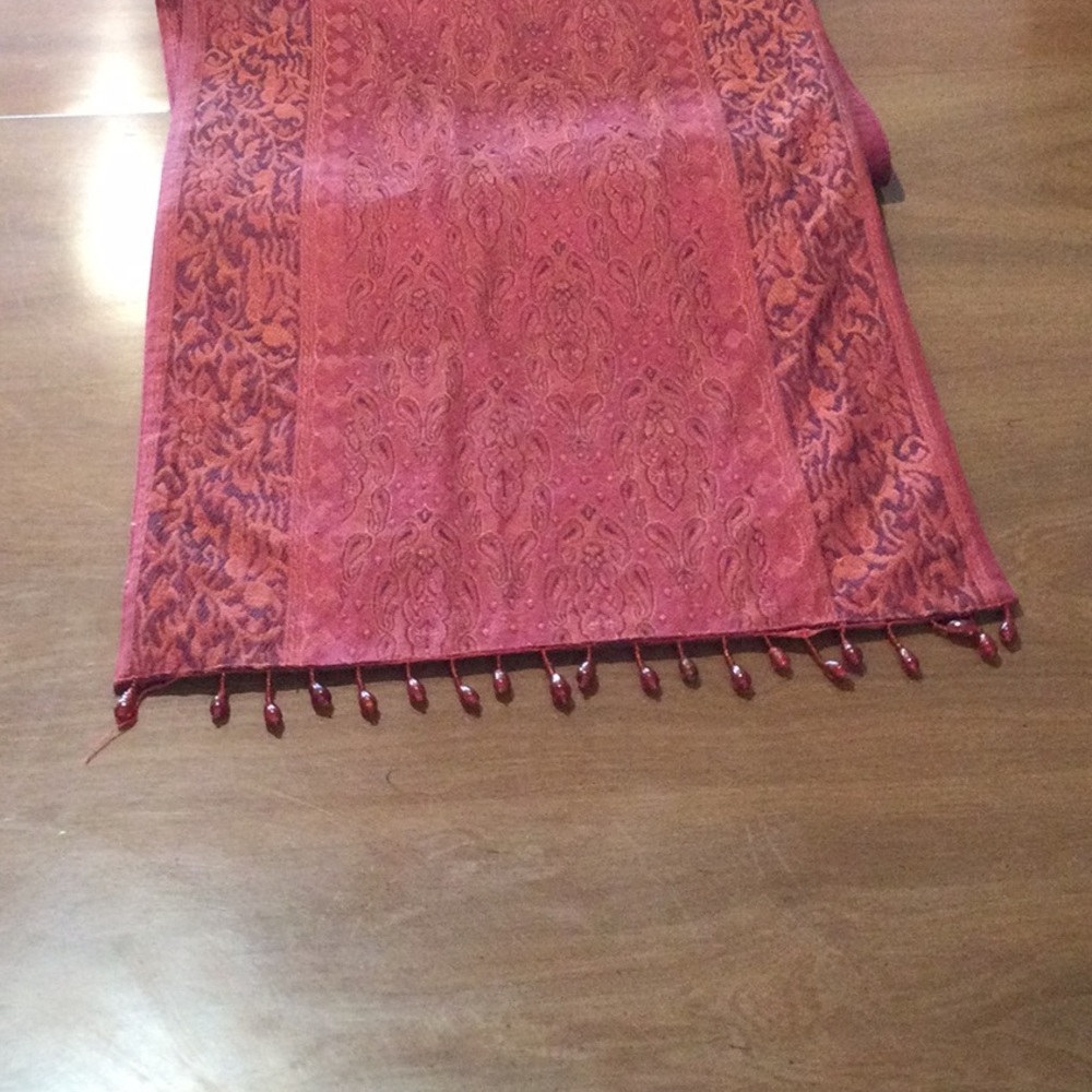 Beaded Table Runner - Picture 5 of 8